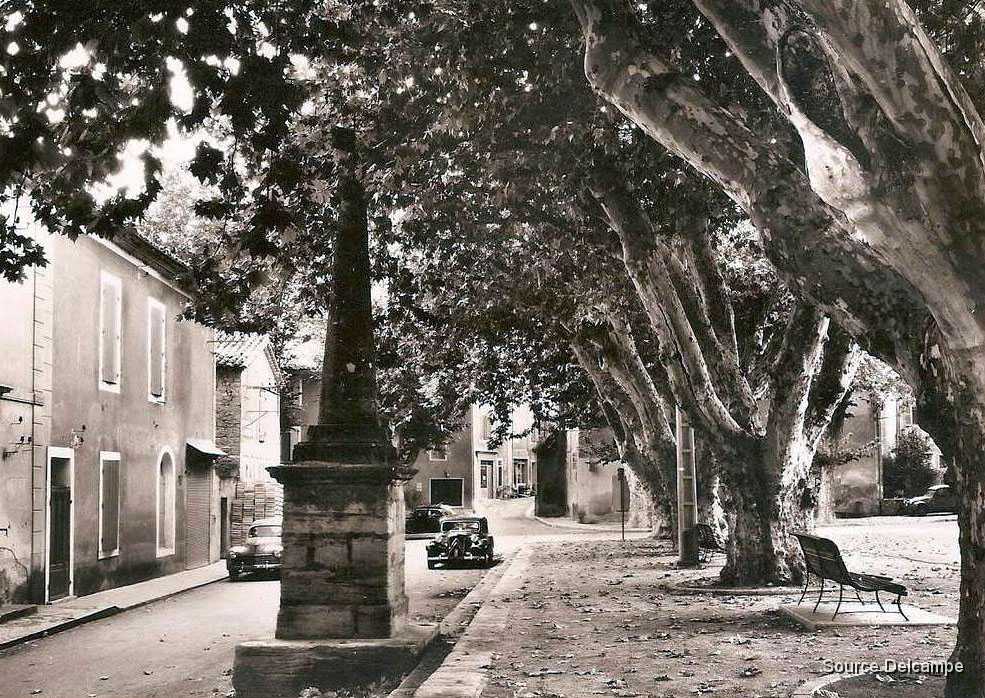 84 Bedoin Monument.jpg